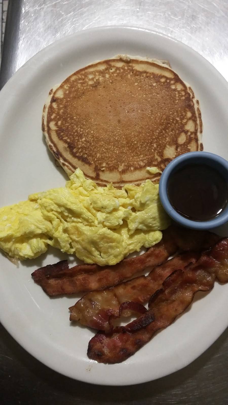 Petencito Latin Grill | restaurant | 250 Lawrence Ave, Lawrence, NY 11559, USA | 5163410550 OR +1 516-341-0550