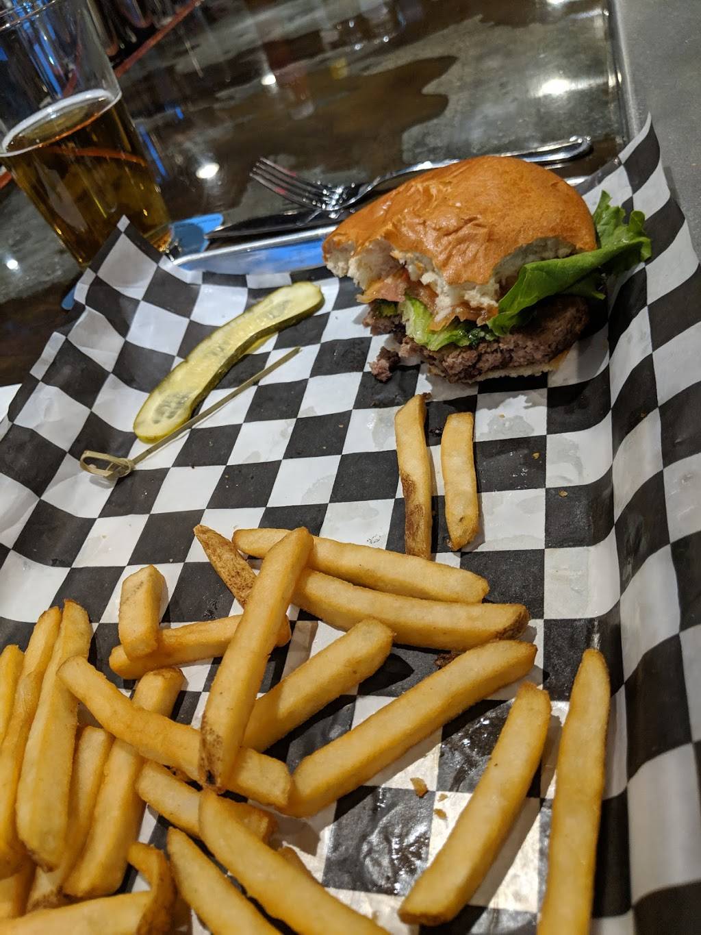 Tipsy Boar Tap and Grill | restaurant | 380 Centerville Rd, Lancaster, PA 17601, USA | 7176188692 OR +1 717-618-8692