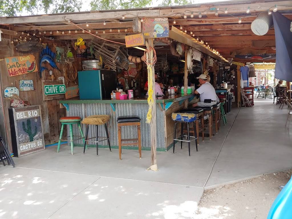 Wilfongs | restaurant | 28601 US-377, Bluff Dale, TX 76433, USA | 2547283238 OR +1 254-728-3238