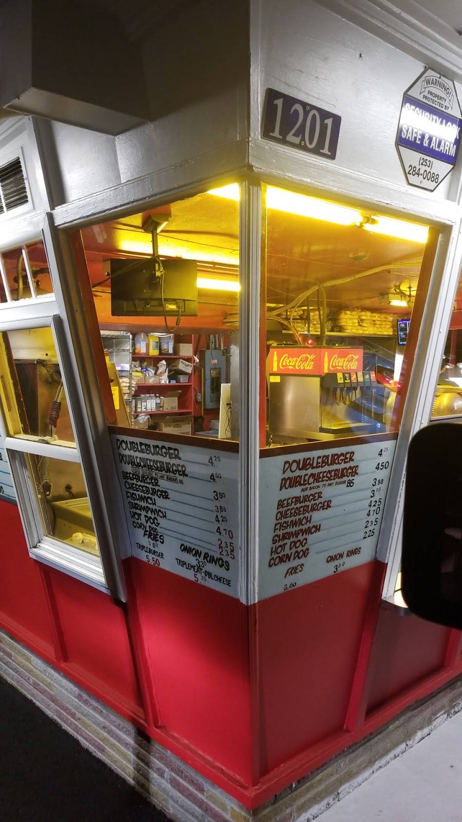 Frisko Freeze | restaurant | 1201 Division Ave, Tacoma, WA 98403, USA | 2532726843 OR +1 253-272-6843