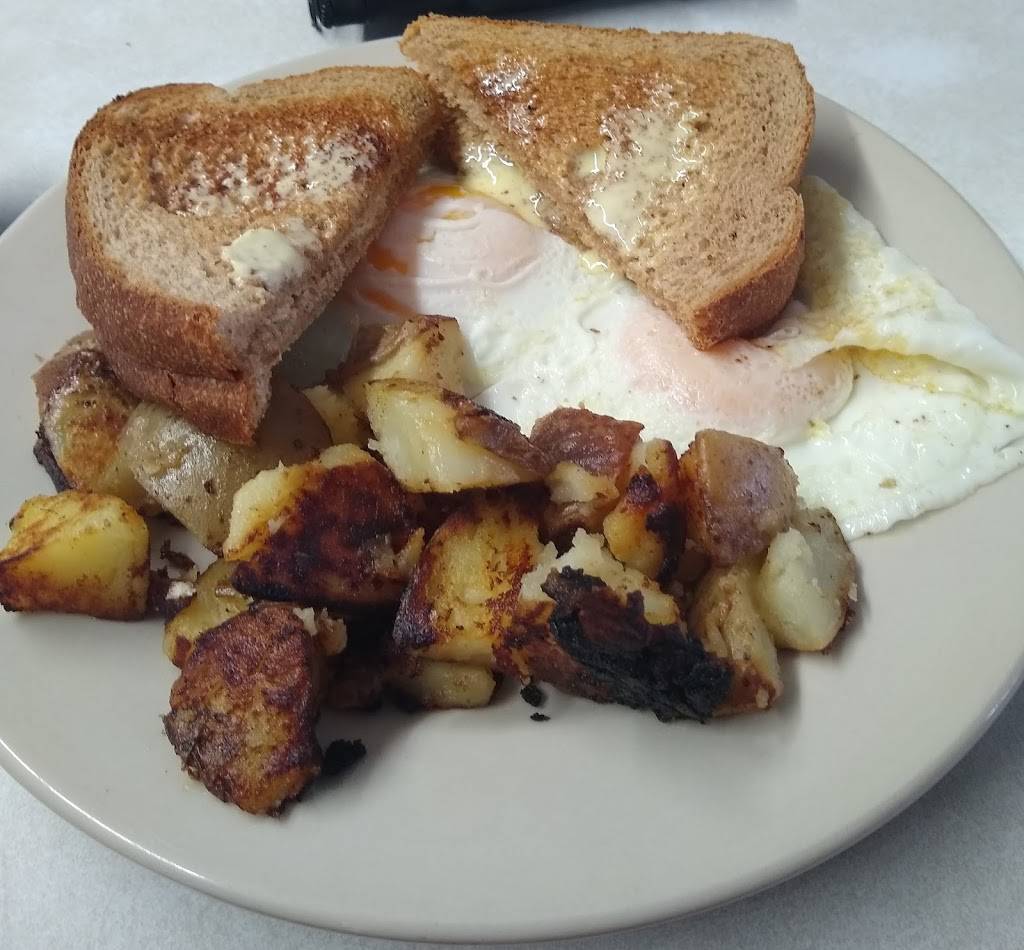 Dock Street Coffee Shop | cafe | 2 Dock St, Edgartown, MA 02539, USA | 5086275232 OR +1 508-627-5232