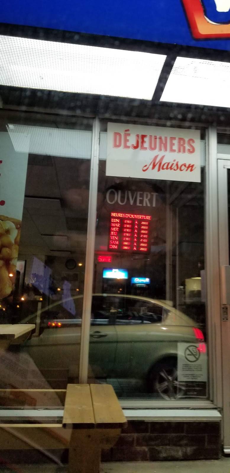 Valentine | restaurant | 1003 Boulevard de Périgny, Chambly, QC J3L 1W7, Canada | 4506582123 OR +1 450-658-2123