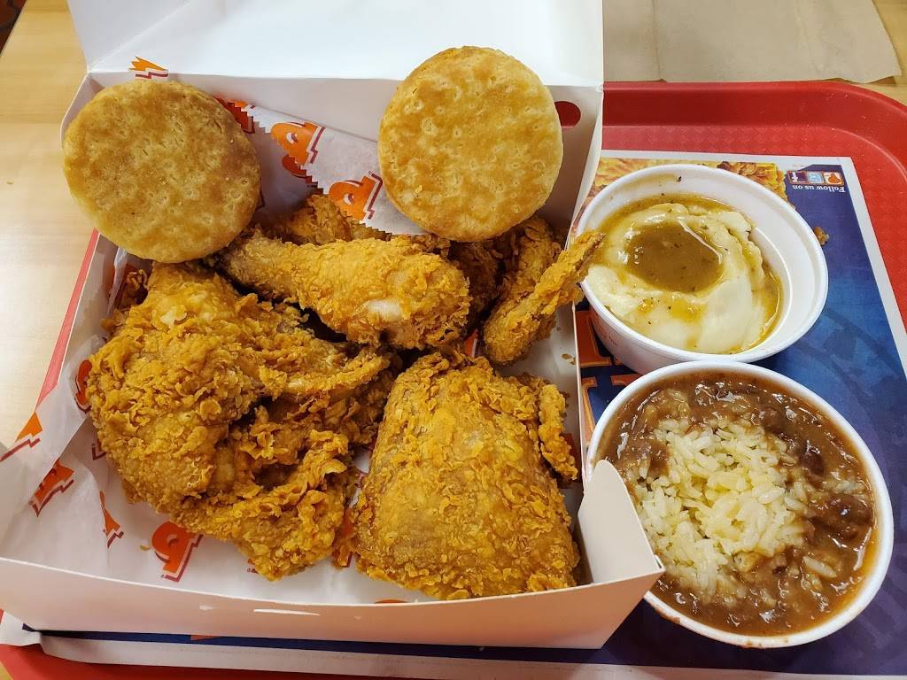 Popeyes Louisiana Kitchen | restaurant | 8100 Manchester Rd, Brentwood, MO 63144, USA | 3146461737 OR +1 314-646-1737
