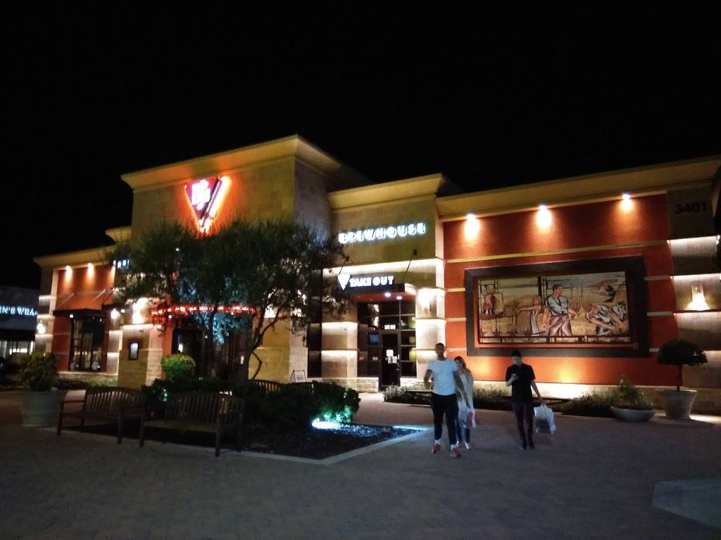 Buffalo Wild Wings | restaurant | 3401 Dale Rd #830, Modesto, CA 95356, USA | 2095309464 OR +1 209-530-9464