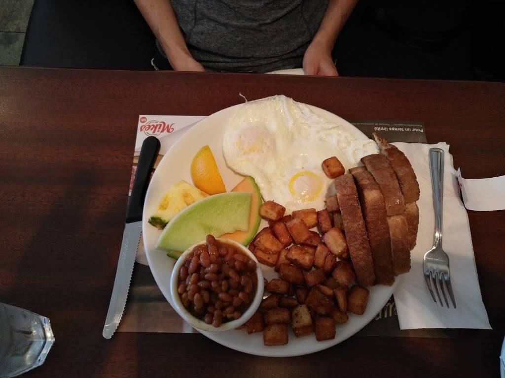 Mikes | restaurant | 603 Rue Principale, Granby, QC J2G 2X9, Canada | 4507773030 OR +1 450-777-3030