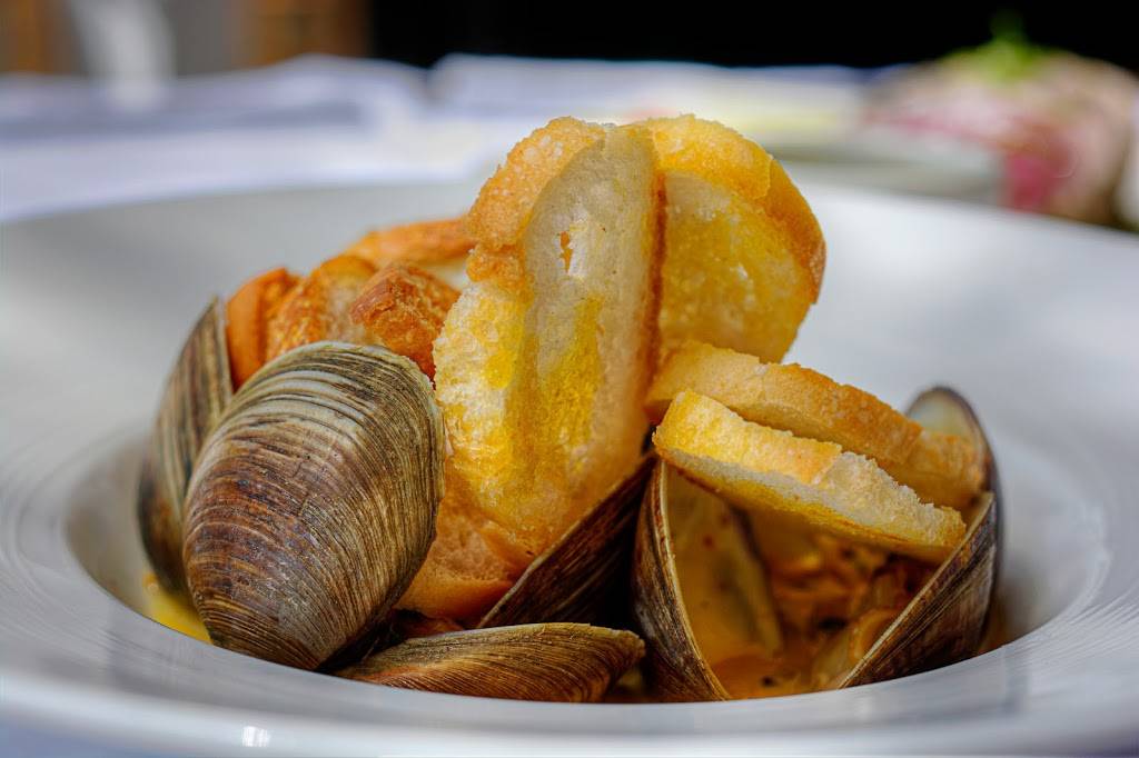 Patio Bar & Grill | restaurant | 2096 NE 2nd St, Deerfield Beach, FL 33441, USA | 9545968618 OR +1 954-596-8618