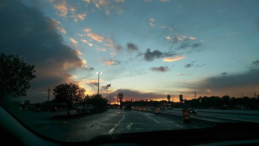 First Wok | restaurant | 5438, 3802 W Bethel Ave, Muncie, IN 47304, USA | 7652897698 OR +1 765-289-7698