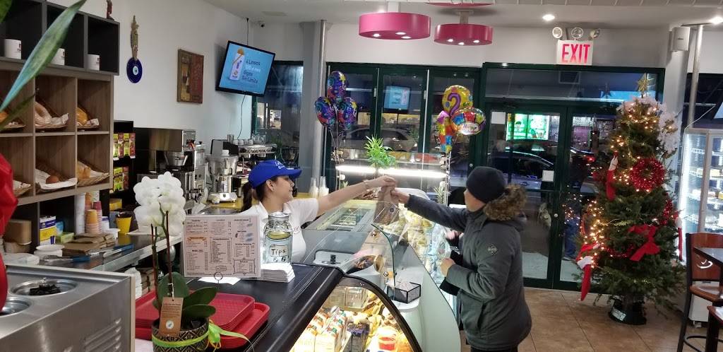 La Elegancia | restaurant | 88-26 37th Ave, Jackson Heights, NY 11372, USA | 7184409371 OR +1 718-440-9371