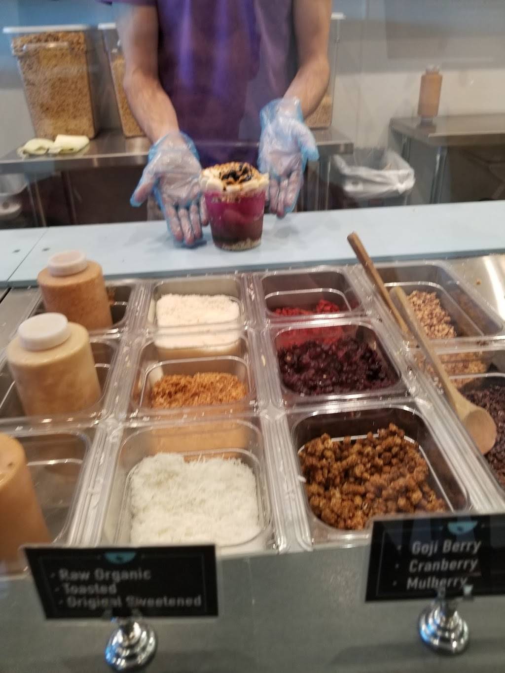 Blue Bowl | restaurant | 18051 Beach Blvd, Huntington Beach, CA 92648, USA | 7148765309 OR +1 714-876-5309