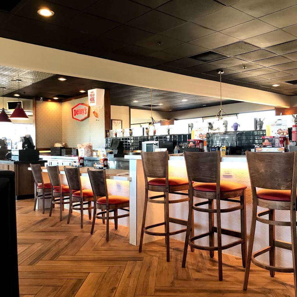 Dennys | restaurant | 1210 E Main St, Mesa, AZ 85203, USA | 4809624457 OR +1 480-962-4457