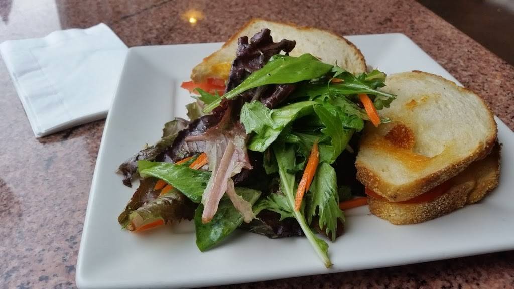 Purple Onion Café | cafe | 26 E Main St, Los Gatos, CA 95030, USA | 4083544125 OR +1 408-354-4125