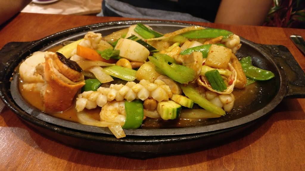 Rice Pot Thai Restaurant | restaurant | 1027 State St, New Haven, CT 06511, USA | 2037726679 OR +1 203-772-6679