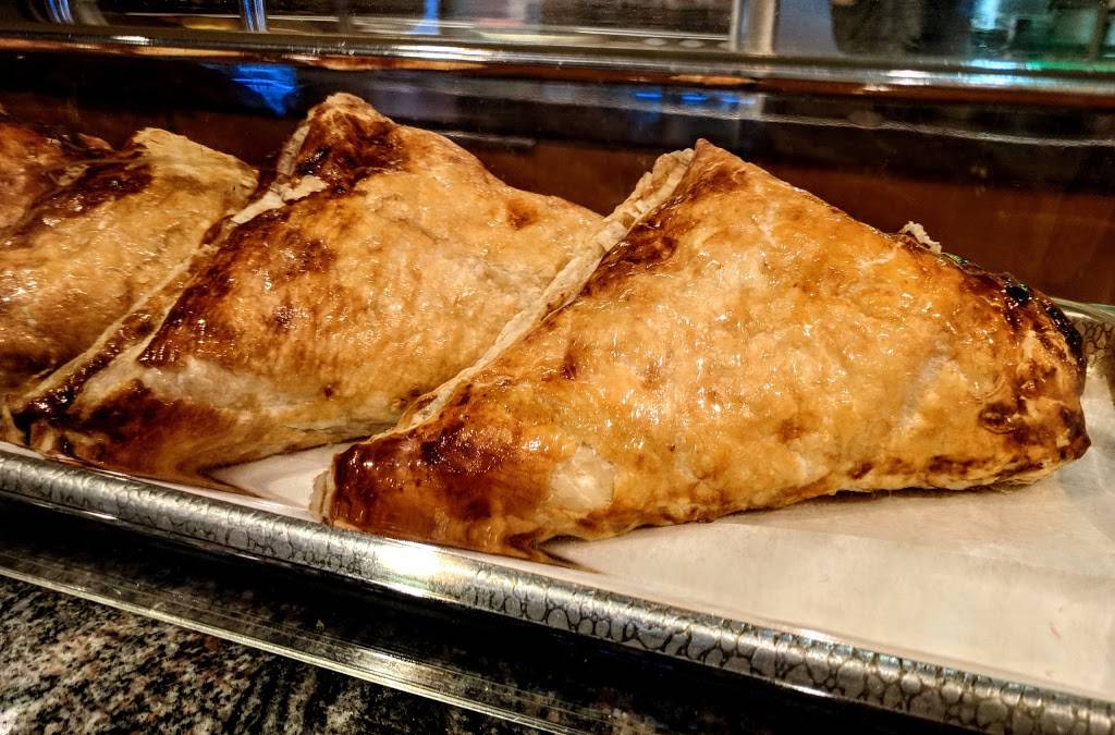 Olympic Flame Diner | meal takeaway | 200 W 60th St, New York, NY 10023, USA | 2125815259 OR +1 212-581-5259