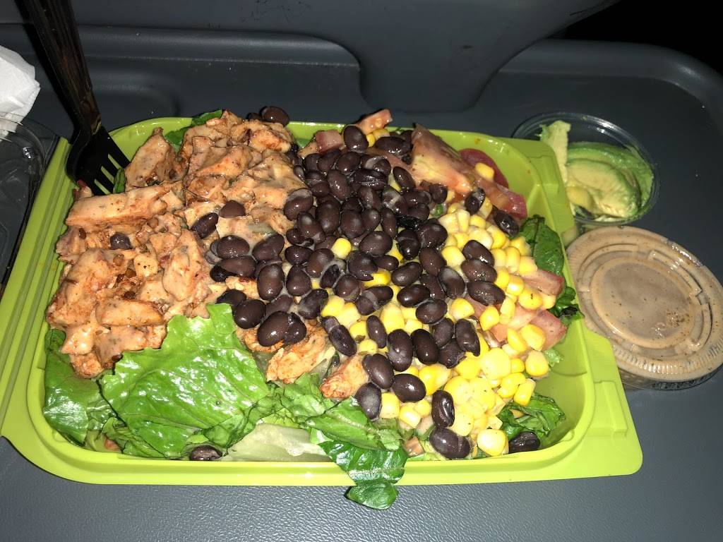 Green Bowl 2 Go | restaurant | 98 Gateway Plaza, Los Angeles, CA 90012, USA | 2139473991 OR +1 213-947-3991