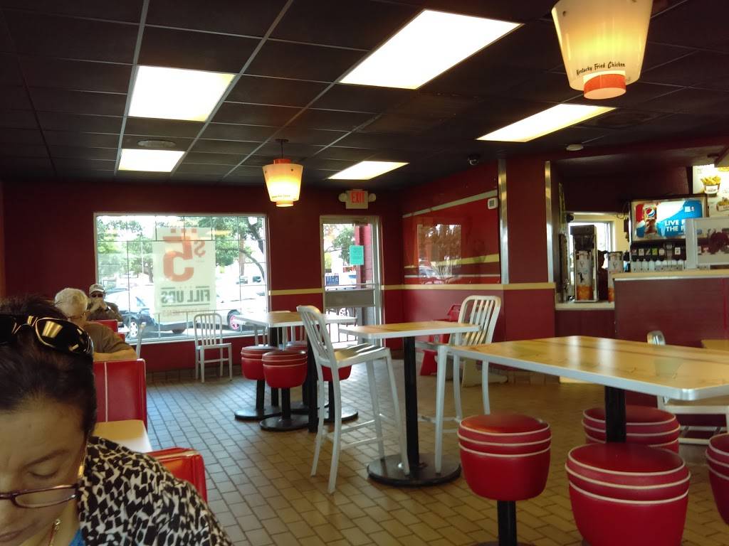 KFC | restaurant | 8280 Bandera Rd, San Antonio, TX 78250, USA | 2105910656 OR +1 210-591-0656