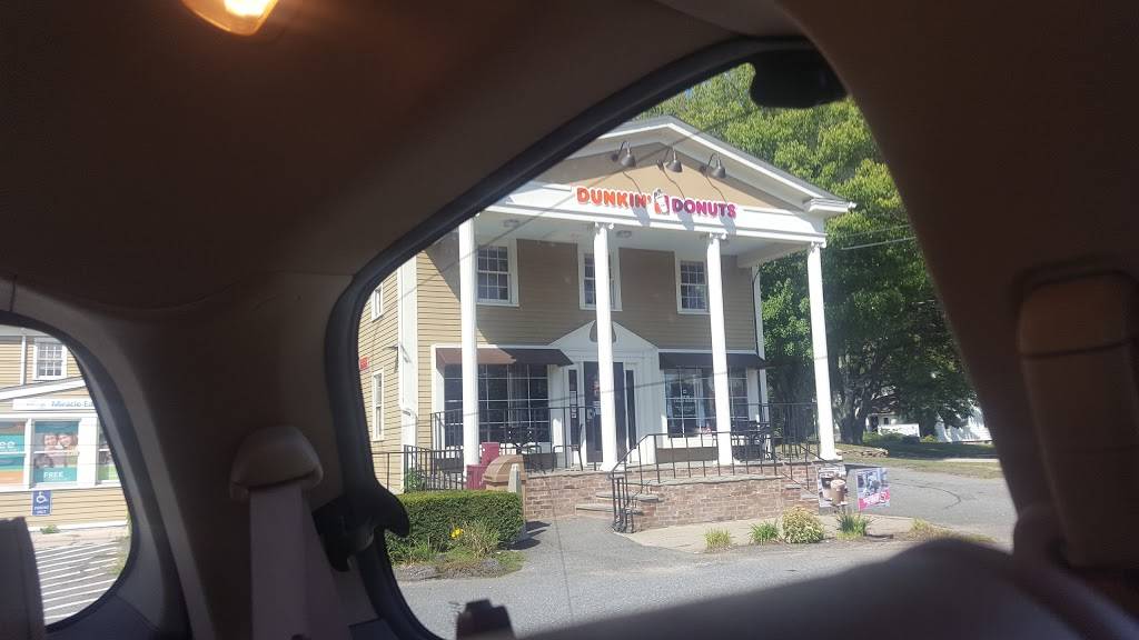Dunkin | bakery | 83 Halls Rd Suite 101, Old Lyme, CT 06371, USA | 8604340448 OR +1 860-434-0448