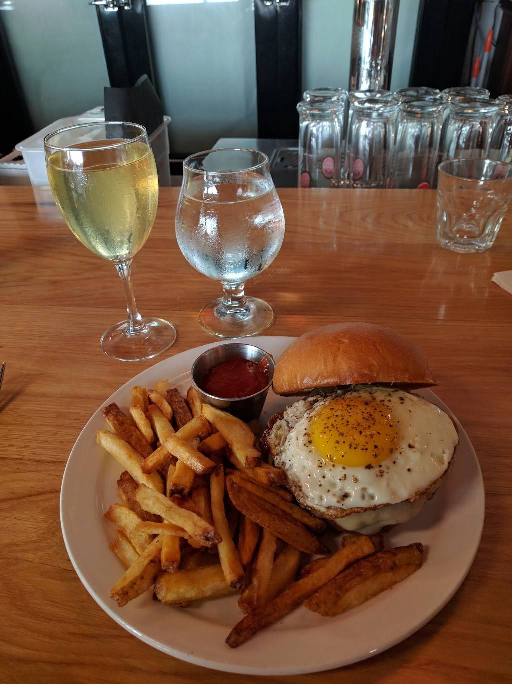 Salt & Time | restaurant | 1912 E 7th St, Austin, TX 78702, USA | 5125241383 OR +1 512-524-1383