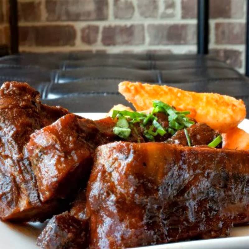 Mavericks Pizza | meal delivery | 1215 Randolph Ave, St Paul, MN 55105, USA | 6516983439 OR +1 651-698-3439