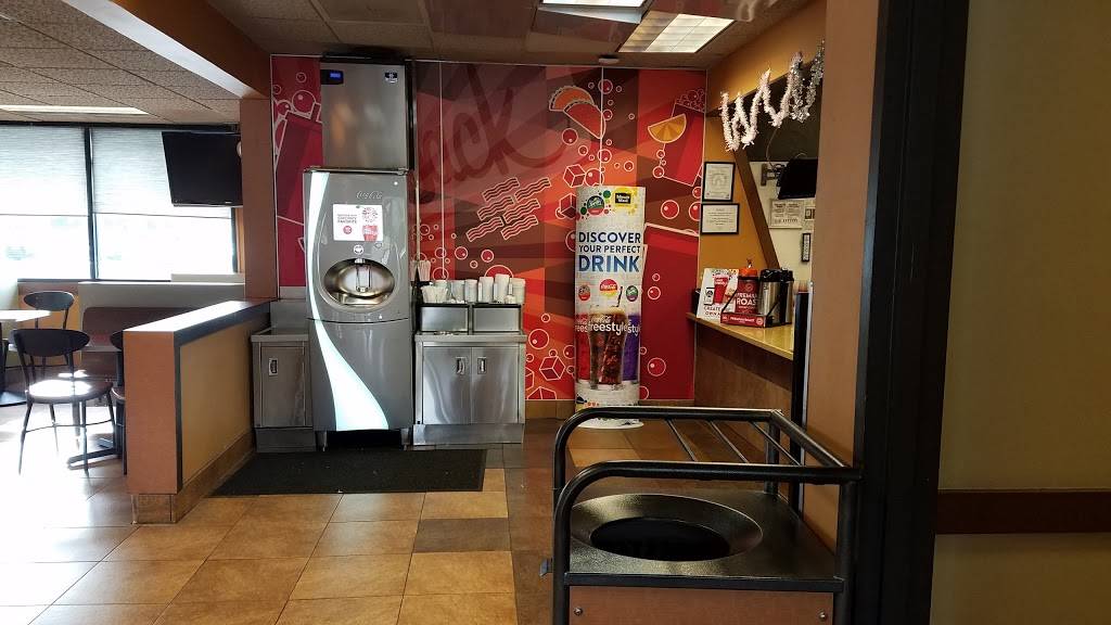 Jack in the Box | restaurant | 31005 Mission Blvd, Hayward, CA 94544, USA | 5104876838 OR +1 510-487-6838
