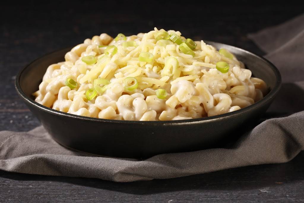 CHIZ | restaurant | 5401 Boulevard des Galeries, Québec, QC G2K 1N4, Canada | 4184407107 OR +1 418-440-7107