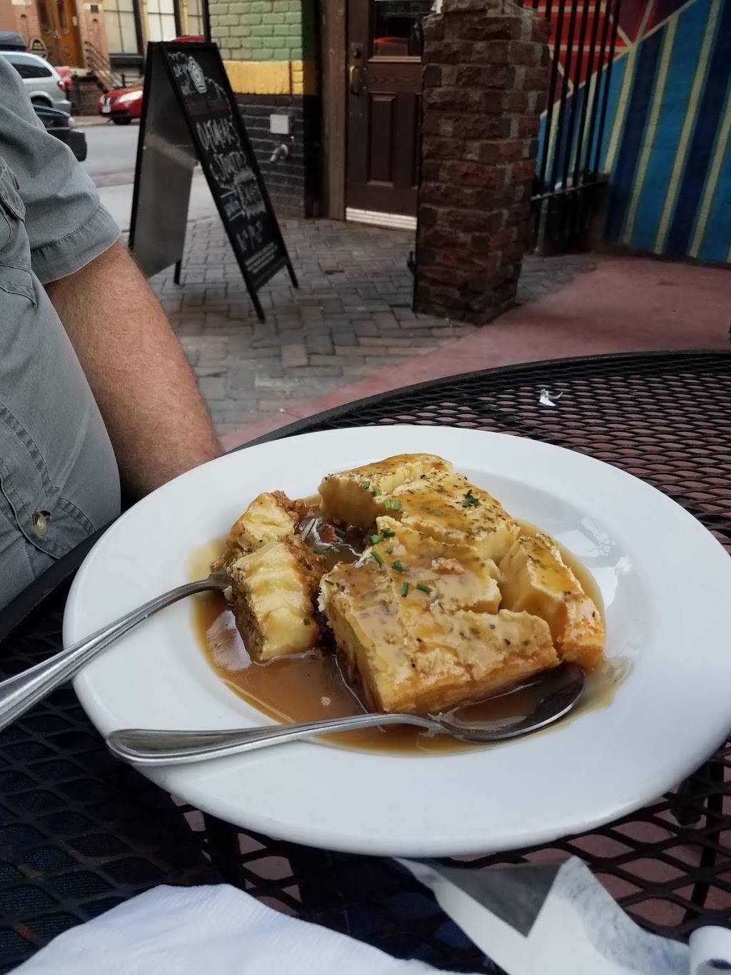 The Royal Mile | restaurant | 210 SW 4th St, Des Moines, IA 50309, USA | 5152822012 OR +1 515-282-2012