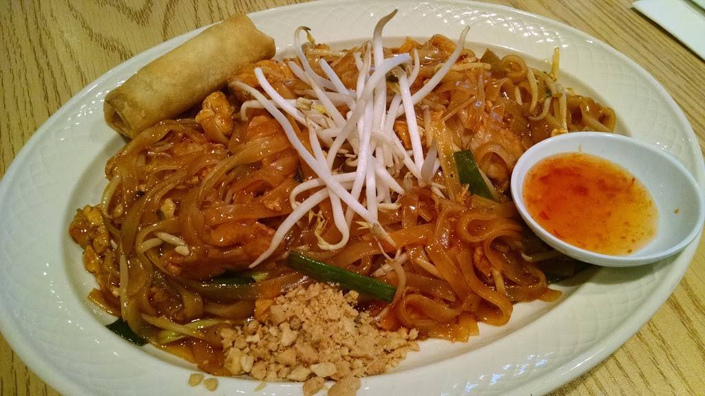 Royal Thai Bistreaux | restaurant | 1299 Hickory Ave a, Harahan, LA 70123, USA | 5045753599 OR +1 504-575-3599