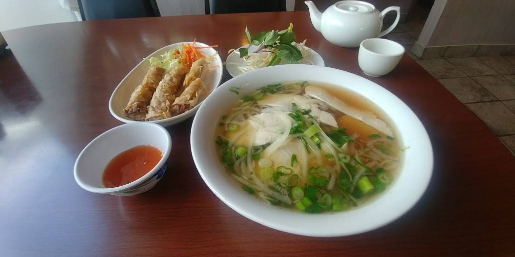 Pho T&T Restaurant | restaurant | 8481 Keele St Unit 9, Concord, ON L4K 1Z7, Canada | 9056691852 OR +1 905-669-1852