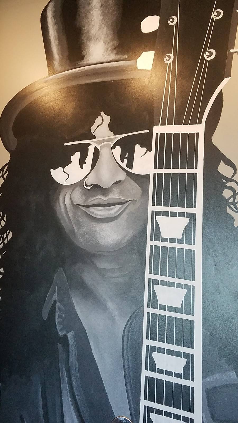 Rock n Roll Sushi | restaurant | 1470 Taylor Rd Space# 108, Montgomery, AL 36117, USA | 3343563641 OR +1 334-356-3641