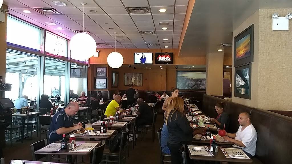 Dallas BBQ | restaurant | 3956 Broadway, New York, NY 10032, USA | 2125683700 OR +1 212-568-3700