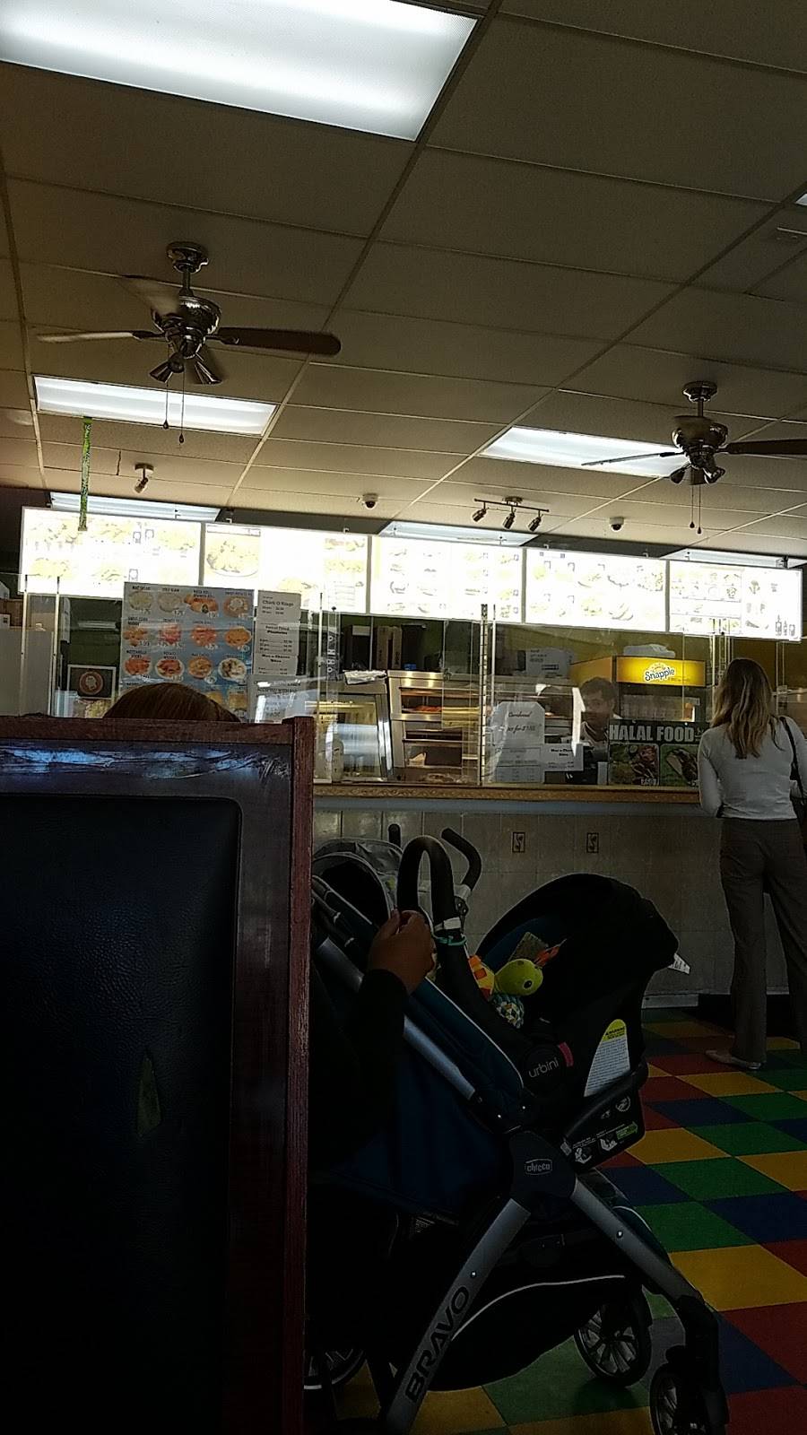 Super Kennedy Fried Chicken | restaurant | 136 Lake St, Newburgh, NY 12550, USA | 8455621013 OR +1 845-562-1013