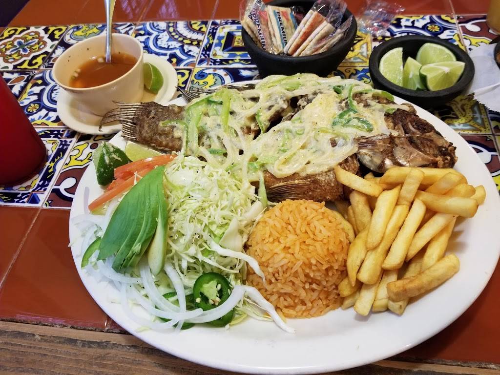 El rincon jarocho | restaurant | 901 W Seminary Dr, Fort Worth, TX 76115, USA | 8177082602 OR +1 817-708-2602