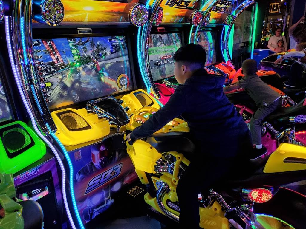 Main Event Grand Prairie | restaurant | 3106 S, State Hwy 161, Grand Prairie, TX 75052, USA | 9726412695 OR +1 972-641-2695