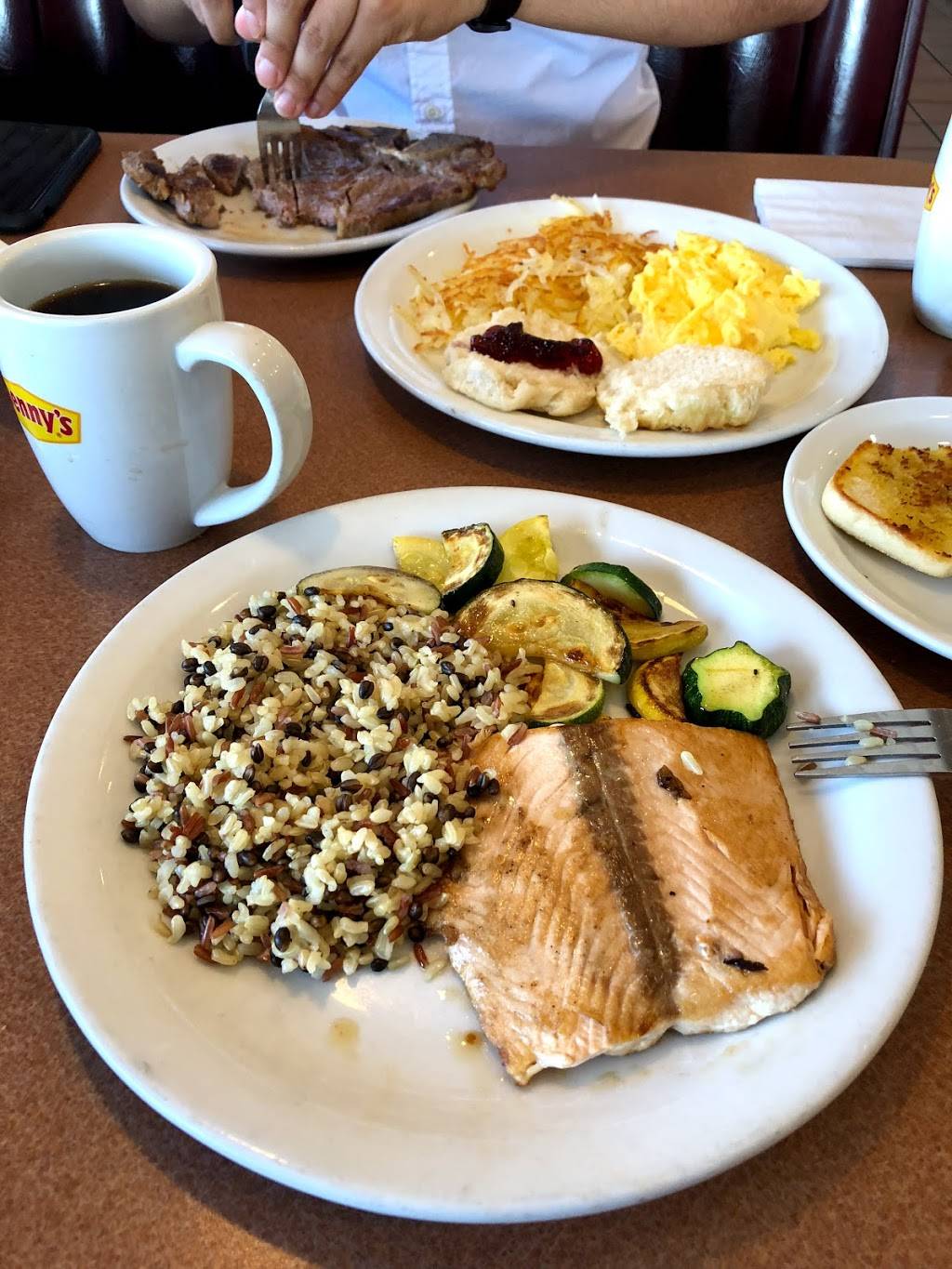 Dennys | restaurant | 7707 Stuebner Airline Rd, Houston, TX 77088, USA | 2814455828 OR +1 281-445-5828