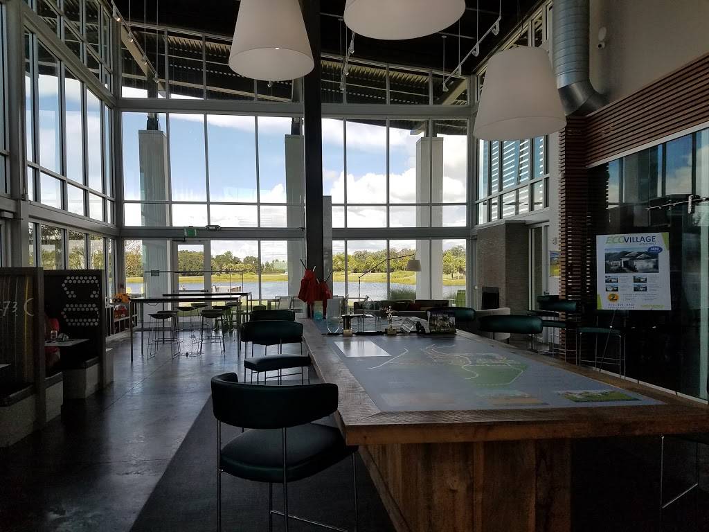 The Landing Club & Café | restaurant | 7012 Sail View Ln, Apollo Beach, FL 33572, USA | 8136772022 OR +1 813-677-2022