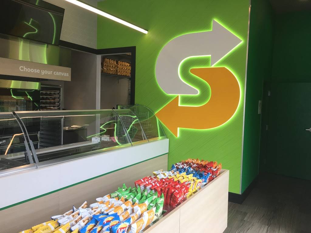 Subway | meal takeaway | 15279 Maple Valley Hwy Suite 600, Renton, WA 98058, USA | 4254811115 OR +1 425-481-1115