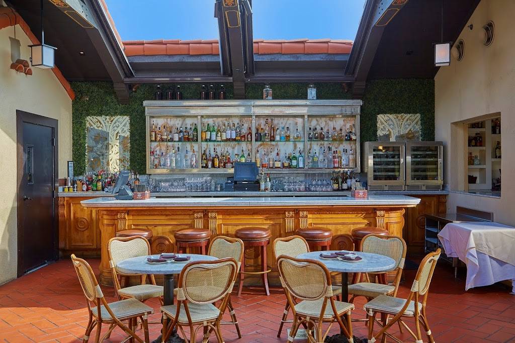 Lounge 31 | night club | 87 Highland Park Village, Dallas, TX 75205, USA | 2144203900 OR +1 214-420-3900