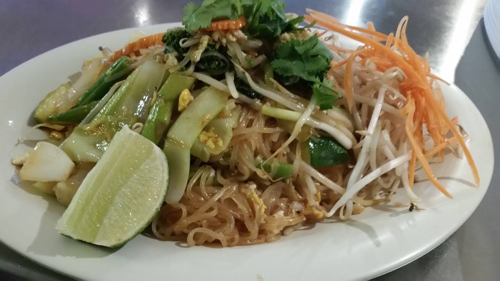 Sala Thai restaurant | restaurant | 8278 W Lake Pleasant Pkwy #105, Peoria, AZ 85382, USA | 6234765877 OR +1 623-476-5877