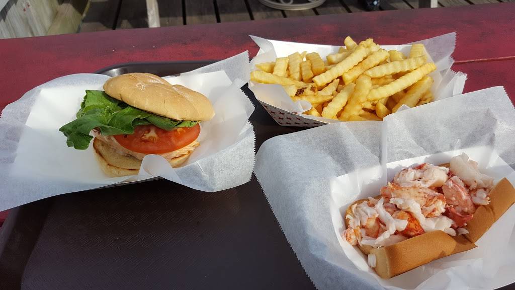 Cape Pier Chowder House | restaurant | 79 Pier Rd, Kennebunkport, ME 04046, USA | 2079670123 OR +1 207-967-0123